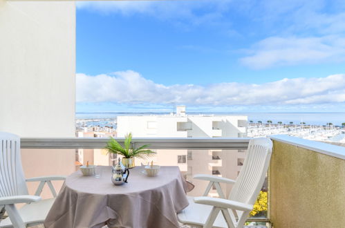 Photo 2 - Appartement de 2 chambres à Arcachon avec piscine et vues à la mer