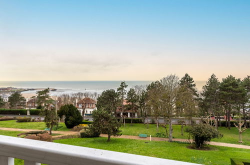 Foto 16 - Apartamento de 2 habitaciones en Trouville-sur-Mer con terraza