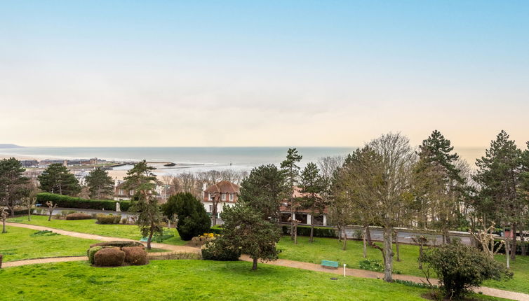 Photo 1 - Appartement de 2 chambres à Trouville-sur-Mer avec terrasse et vues à la mer