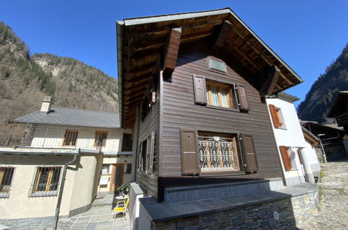 Photo 5 - Appartement de 2 chambres à Rossa avec jardin et vues sur la montagne