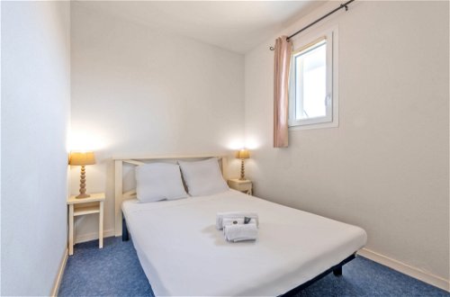 Foto 25 - Appartamento con 2 camere da letto a Plougonvelin con piscina e vista mare