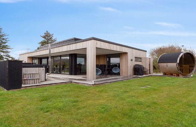 Casa de 4 quartos em Odder com terraço e sauna - Foto 1