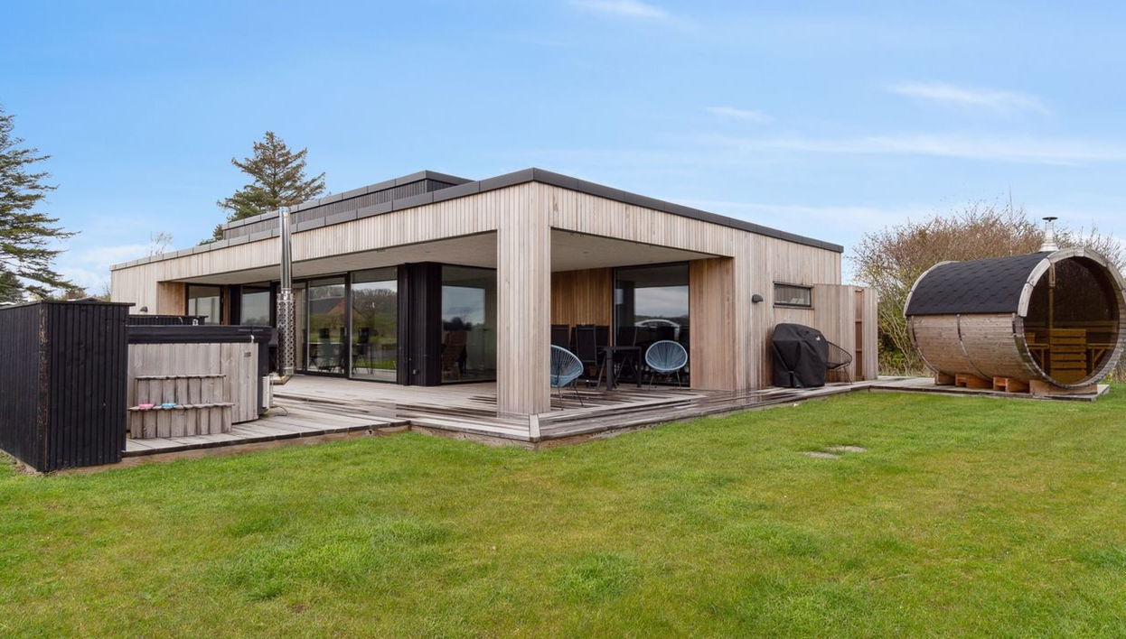 Casa de 4 quartos em Odder com terraço e sauna - Foto 1