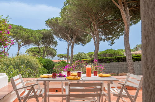 Photo 3 - Maison de 3 chambres à Santa Teresa Gallura avec terrasse et vues à la mer