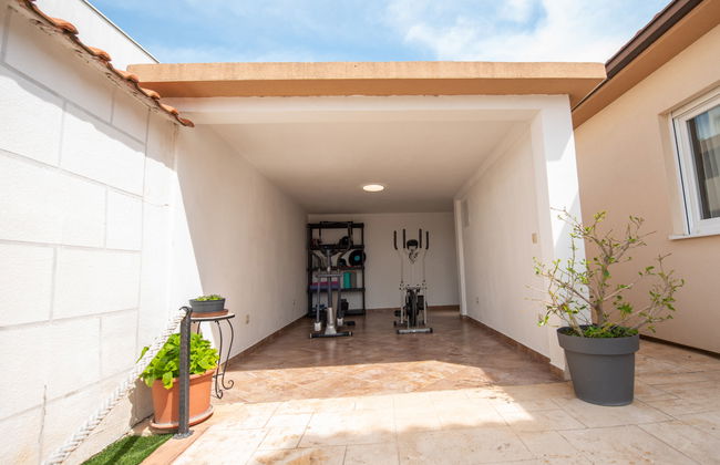 Casa de 5 quartos em Kaštela com piscina privada e jardim - Foto 33