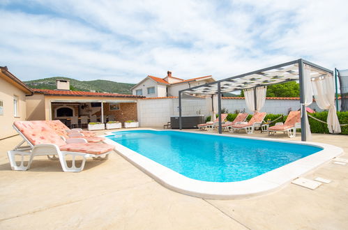 Foto 5 - Haus mit 4 Schlafzimmern in Kaštela mit privater pool und blick aufs meer