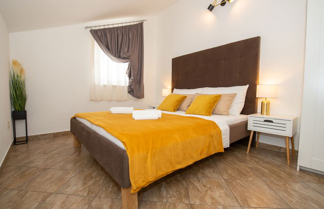 Casa de 5 quartos em Kaštela com piscina privada e jardim - Foto 14