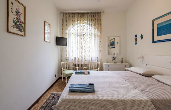 Apartment mit 2 Schlafzimmern in San Bartolomeo al Mare mit schwimmbad und garten - Foto 13