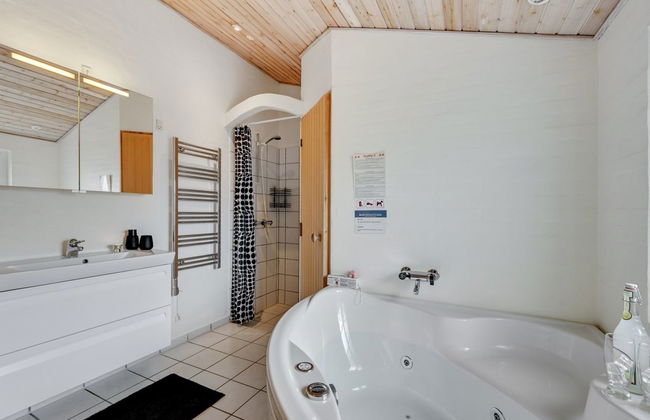 3 bedroom House in Ulfborg with terrace and sauna - Photo 13