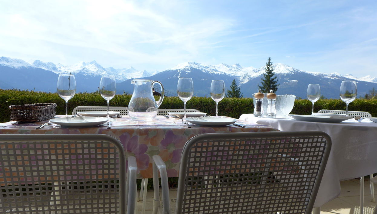 Apartamento de 4 quartos em Crans-Montana com jardim e terraço - Foto 1