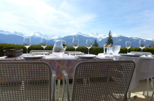 Photo 4 - 3 bedroom Apartment in Crans-Montana with garden and mountain view