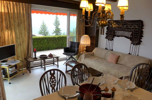 Photo 11 - 3 bedroom Apartment in Crans-Montana with garden and terrace