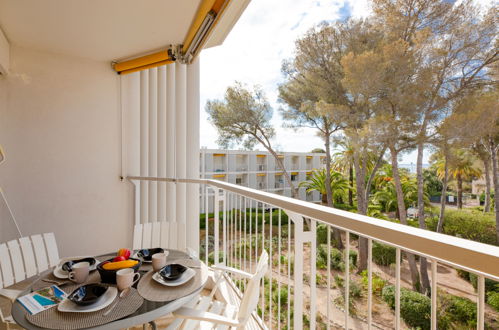 Foto 15 - Apartamento de 1 habitación en Saint-Raphaël con jardín y vistas al mar