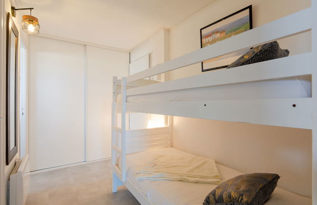 Apartamento de 2 quartos em Saint-Raphaël com piscina e jardim - Foto 12