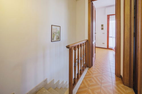 Photo 26 - 2 bedroom House in Viareggio with garden