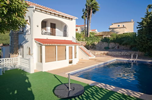 Foto 4 - Casa de 2 quartos em Calp com piscina privada e vistas do mar