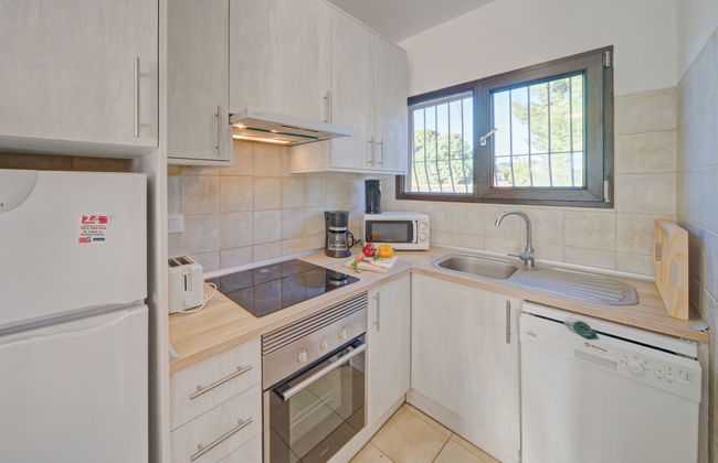 Casa de 3 quartos em Calp com piscina privada e jardim - Foto 9