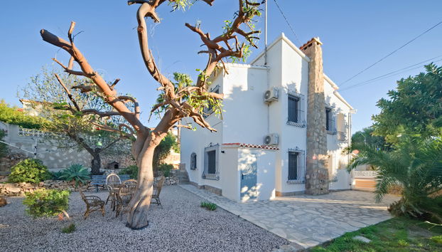 Casa de 3 quartos em Calp com piscina privada e jardim - Foto 5