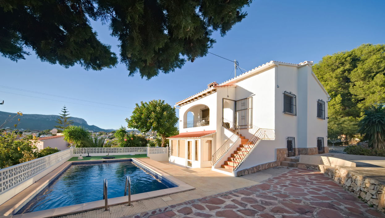Casa de 3 quartos em Calp com piscina privada e jardim - Foto 1