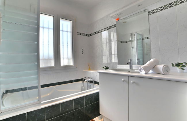Haus mit 2 Schlafzimmern in Saint-Georges-d'Oléron mit schwimmbad und garten - Foto 5