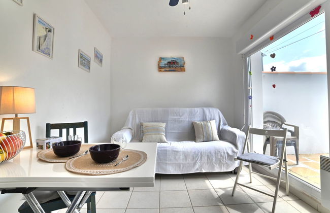 Haus mit 2 Schlafzimmern in Saint-Georges-d'Oléron mit schwimmbad und garten - Foto 9