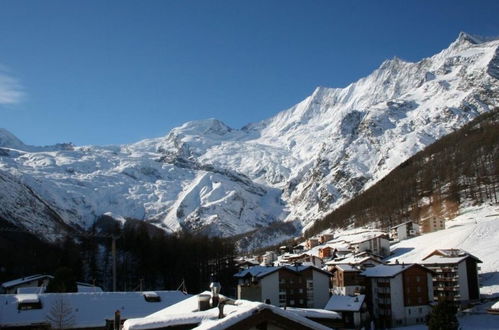 Foto 4 - Apartamento de 1 habitación en Saas-Fee con jardín