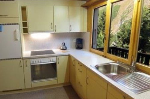 Photo 6 - 4 bedroom Apartment in Saas-Fee with garden