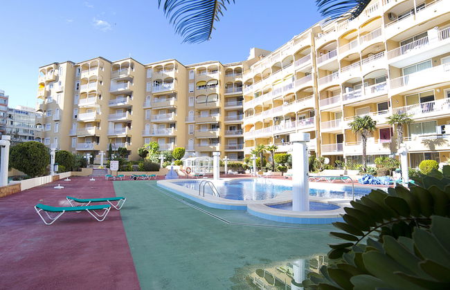 2 bedroom Apartment in Calp with swimming pool and garden - Photo 18