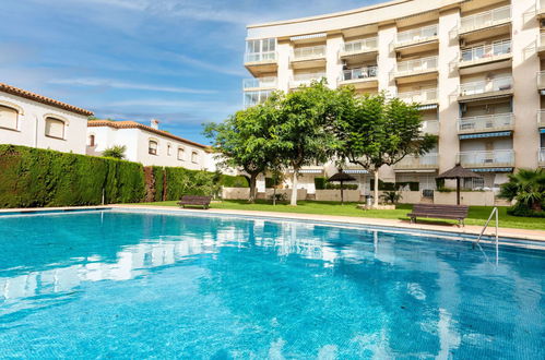 Photo 17 - 2 bedroom Apartment in Mont-roig del Camp with swimming pool and garden