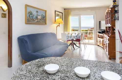 Photo 8 - 2 bedroom Apartment in Mont-roig del Camp with swimming pool and sea view