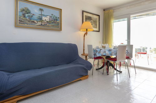 Foto 6 - Apartamento de 2 quartos em Mont-roig del Camp com piscina e vistas do mar