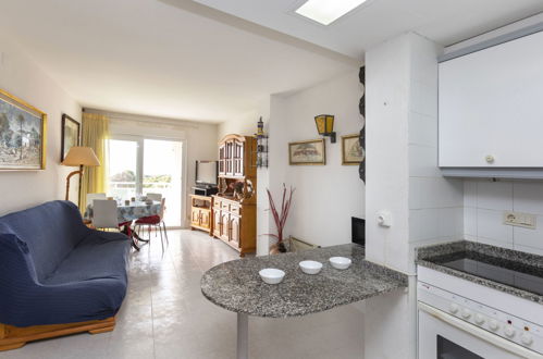 Photo 4 - 2 bedroom Apartment in Mont-roig del Camp with swimming pool and garden