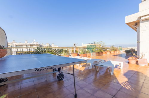 Foto 48 - Appartamento con 3 camere da letto a Salou con piscina e vista mare