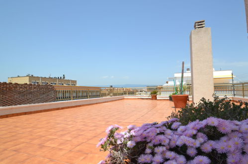 Foto 12 - Apartamento de 3 habitaciones en Salou con piscina y vistas al mar