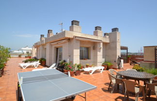 Photo 3 - 3 bedroom Apartment in Salou with swimming pool and sea view