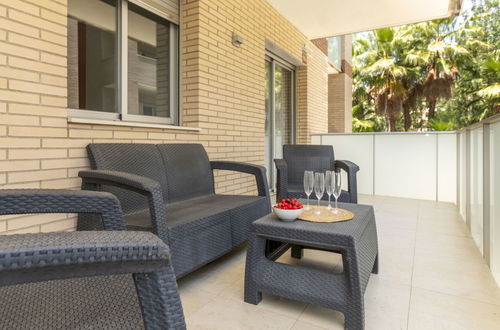 Foto 13 - Apartamento de 3 quartos em Salou com piscina e terraço