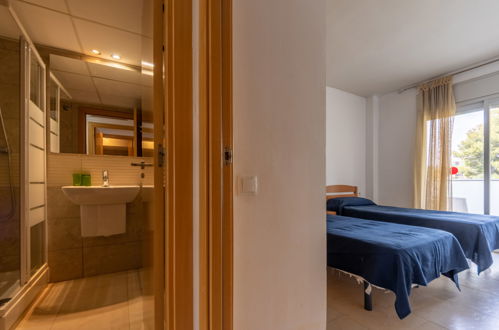 Foto 26 - Appartamento con 2 camere da letto a Salou con piscina e vista mare