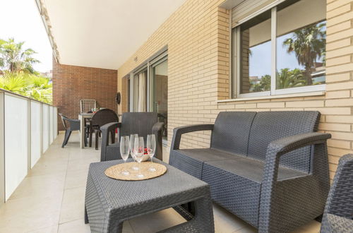 Foto 18 - Apartamento de 3 quartos em Salou com piscina e terraço