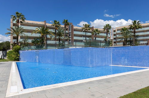 Foto 47 - Appartamento con 3 camere da letto a Salou con piscina e giardino