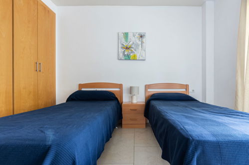 Foto 26 - Appartamento con 3 camere da letto a Salou con piscina e vista mare