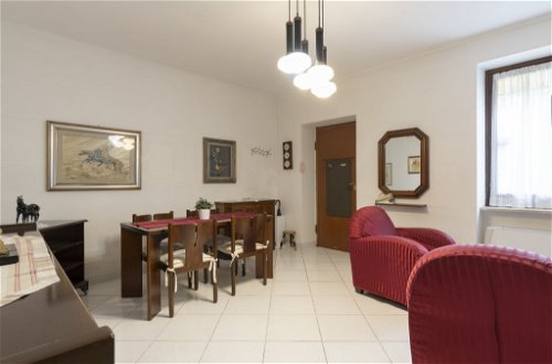 Foto 10 - Appartamento con 2 camere da letto a Sanremo con vista mare