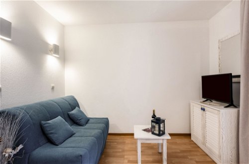 Foto 6 - Apartment mit 1 Schlafzimmer in Le Verdon-sur-Mer mit schwimmbad und terrasse
