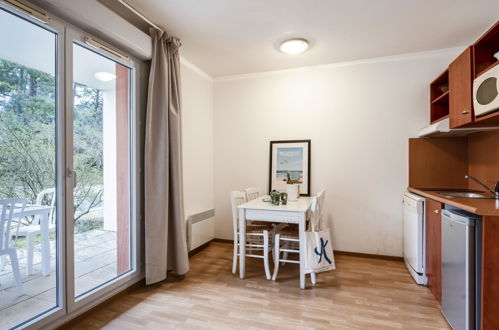 Foto 8 - Apartamento de 1 quarto em Le Verdon-sur-Mer com piscina e terraço