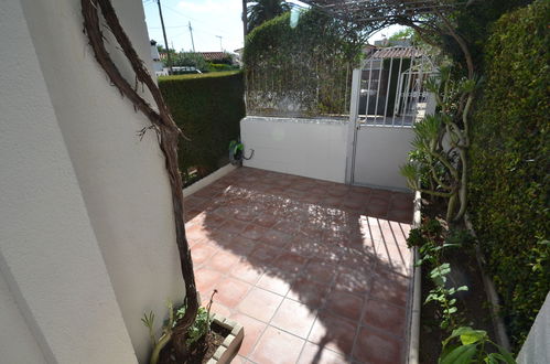 Photo 29 - 2 bedroom House in Cambrils with swimming pool and garden