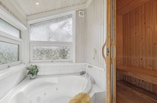 Photo 10 - 4 bedroom House in Hals with terrace and sauna