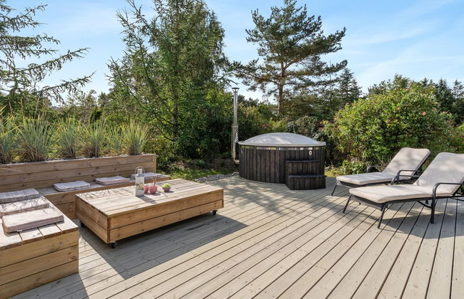 Casa de 2 quartos em Ørsted com terraço e banheira de hidromassagem - Foto 19