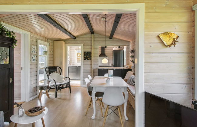 Casa de 2 quartos em Ørsted com terraço e banheira de hidromassagem - Foto 12