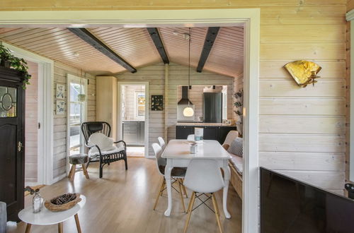 Foto 12 - Casa con 2 camere da letto a Ørsted con terrazza e vasca idromassaggio