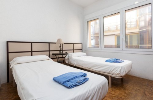 Foto 15 - Appartamento con 4 camere da letto a Salou con terrazza e vista mare
