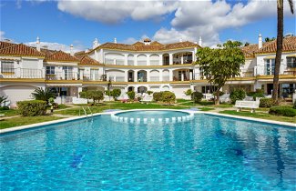 Foto 1 - Casa de 3 habitaciones en Estepona con piscina y vistas al mar